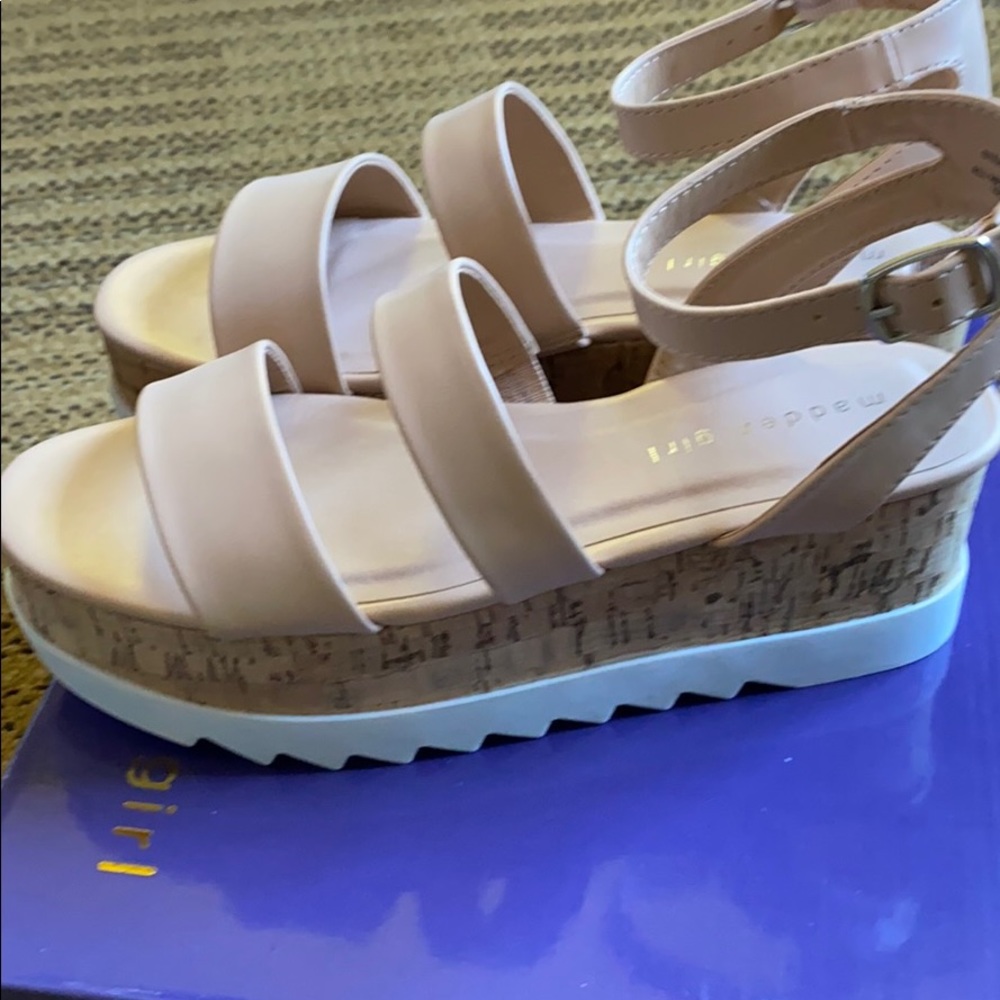 Brand new madden girl platform sandals - Picture 2 of 5
